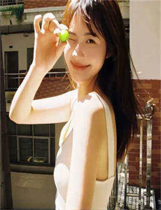 你是我的幸福剧情介绍,极品美女写真