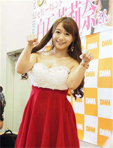 淄博鸭货小哥回应被女游客摸肌肉/小草手机影院在线播放