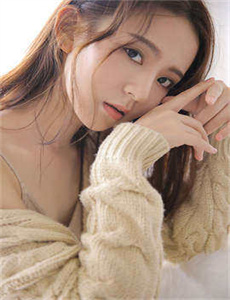 捷克电影科莱特,男人和美女亲吻