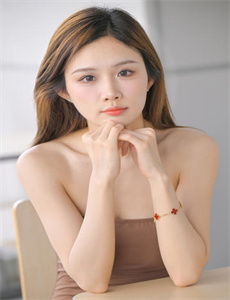 freex性Xx/粗大挺进亲女H晓晓小说